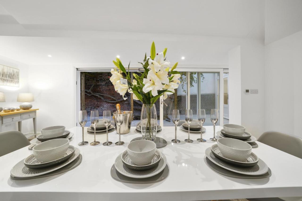 Eton House-Stunning-Castle Views-5Bed-Free-Parking Villa Kültér fotó